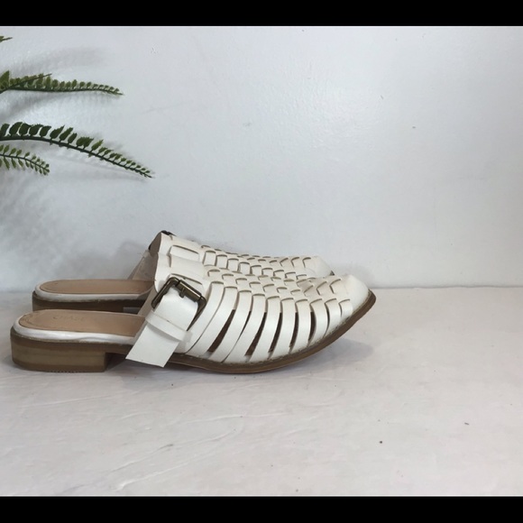 CHASE & CHLOE WHITE WOVEN BUCKLE SLIDE MULES SZ 6 - Picture 3 of 12